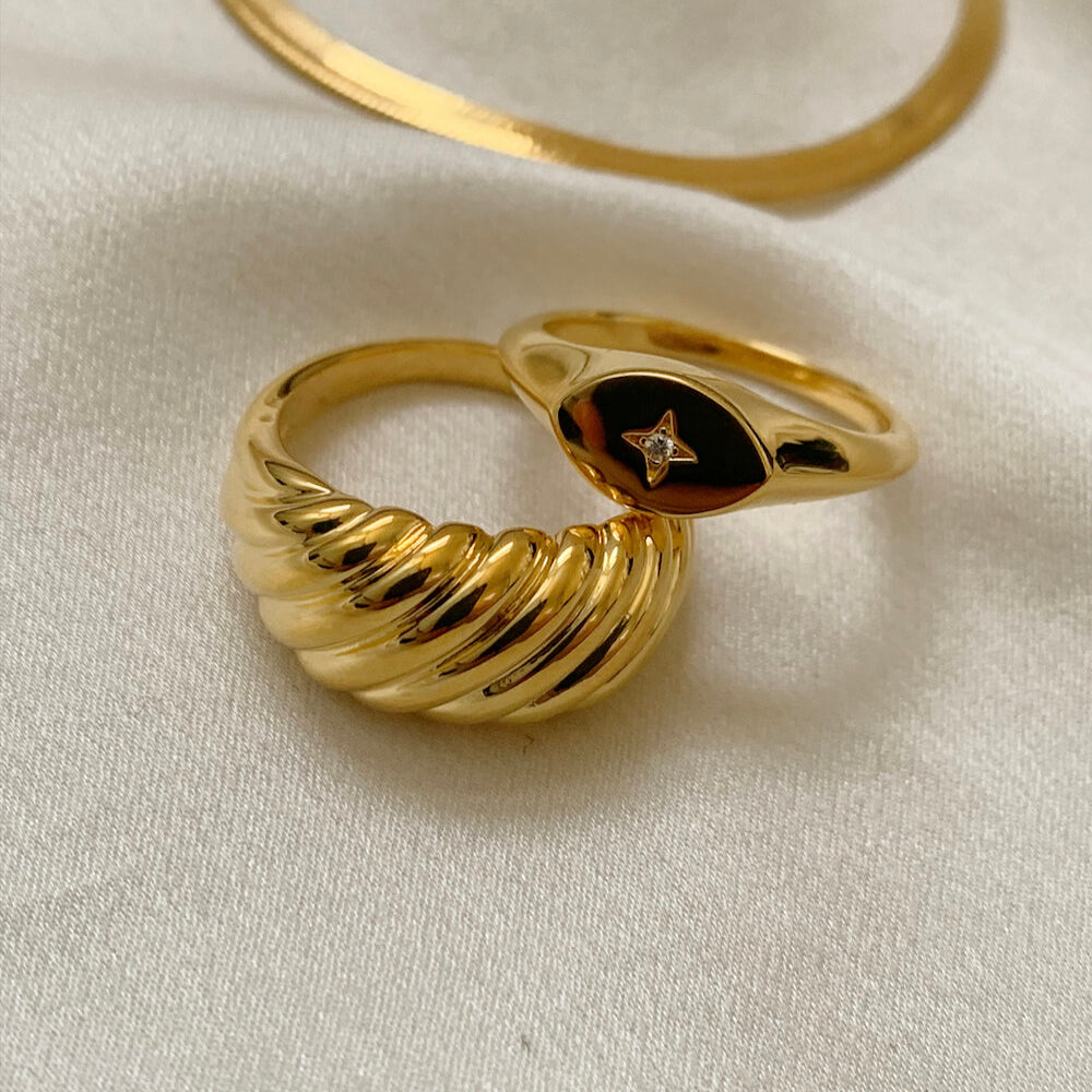 The Vita Signet Ring