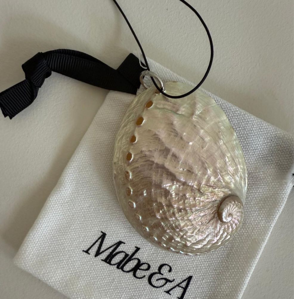 Large Shell Cord Necklace