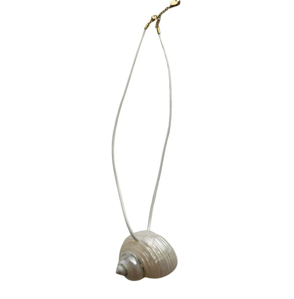 Calypso shell Cord Necklace- White