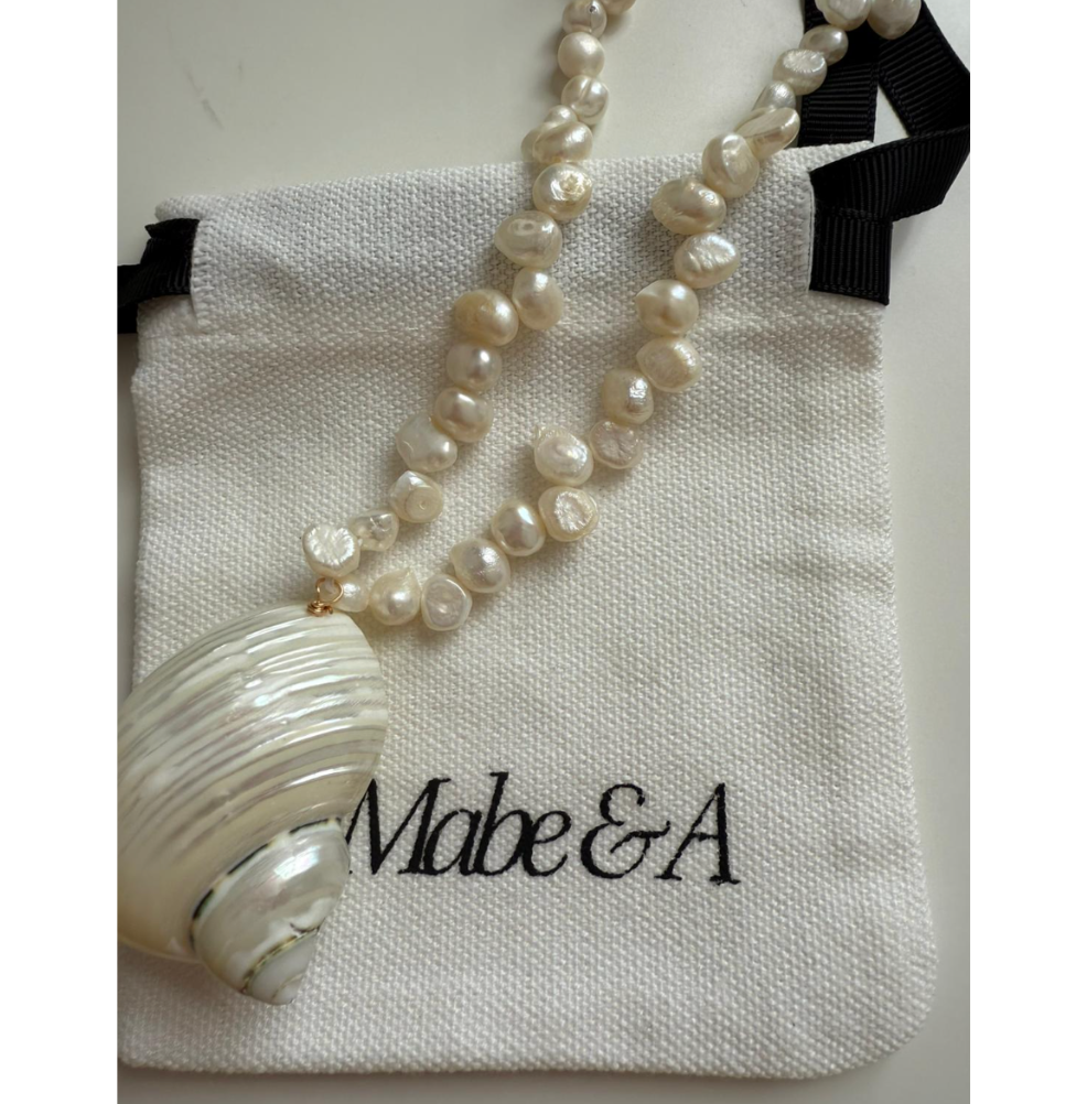 Meri Short Pearl Shell Necklace