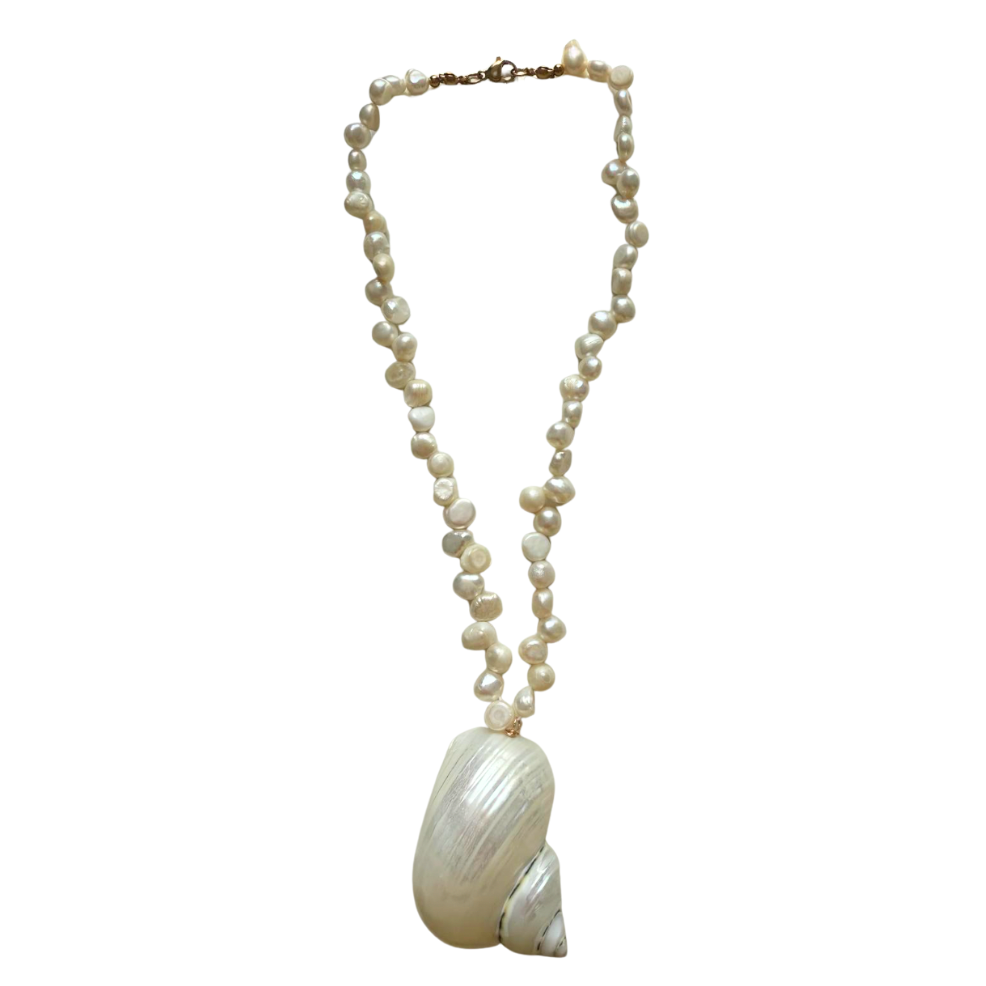 Meri Short Pearl Shell Necklace