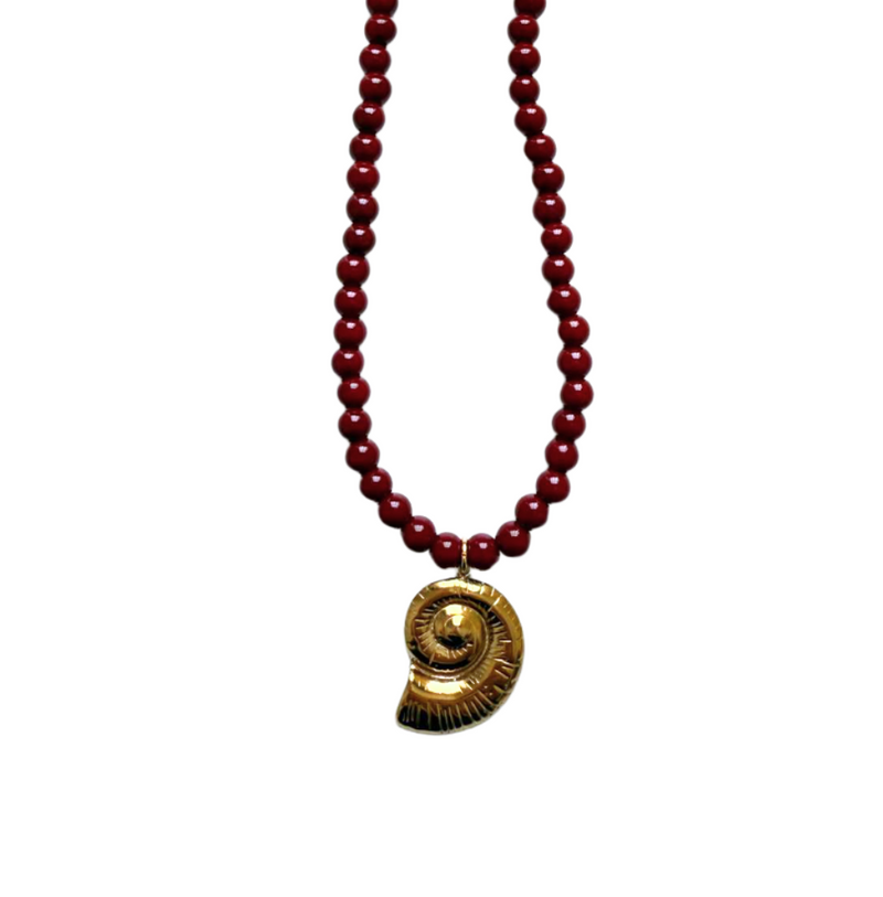 SHELL BEADED necklace