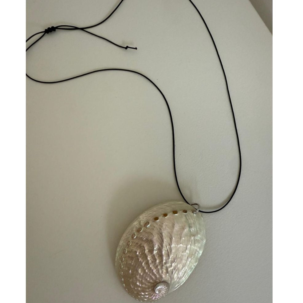 Large Shell Cord Necklace