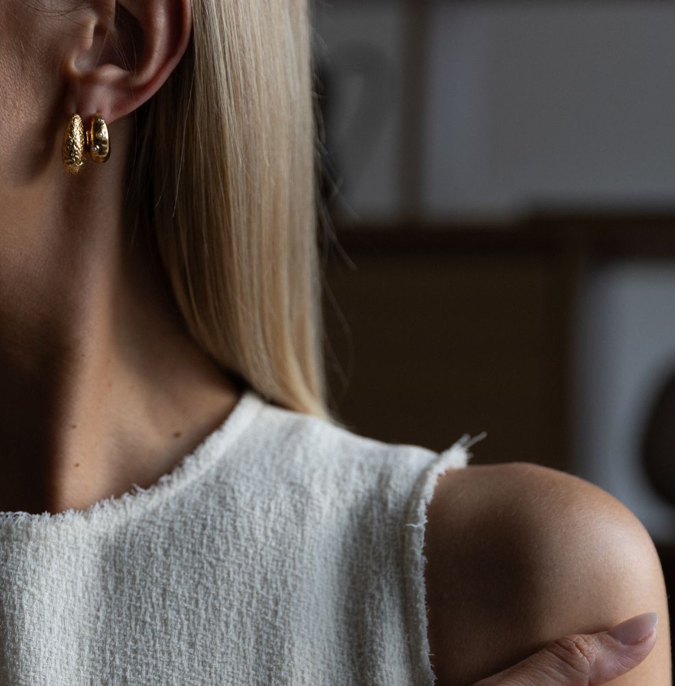 Danielle Ward The Crackle Hoops