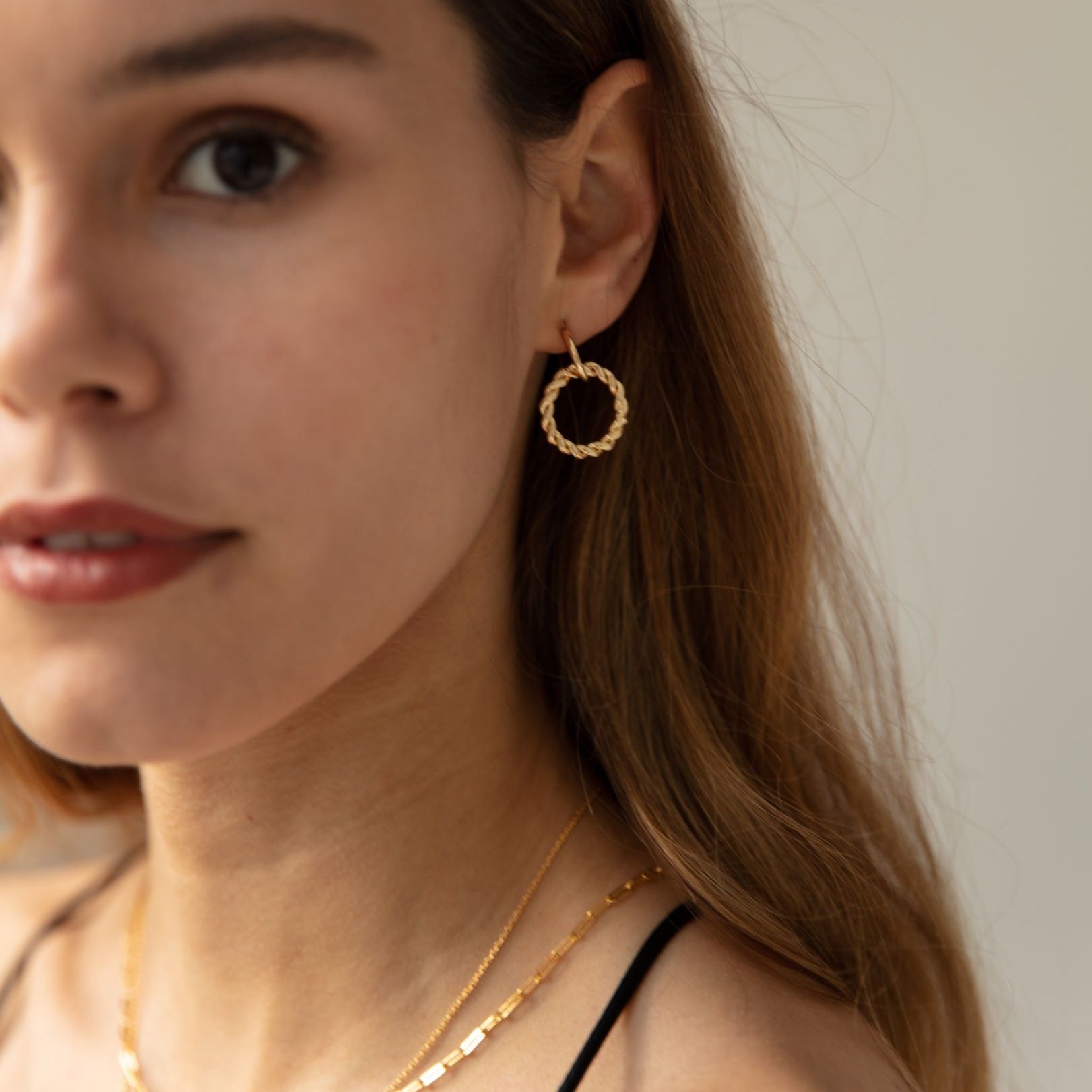 Ronny Drop Earrings